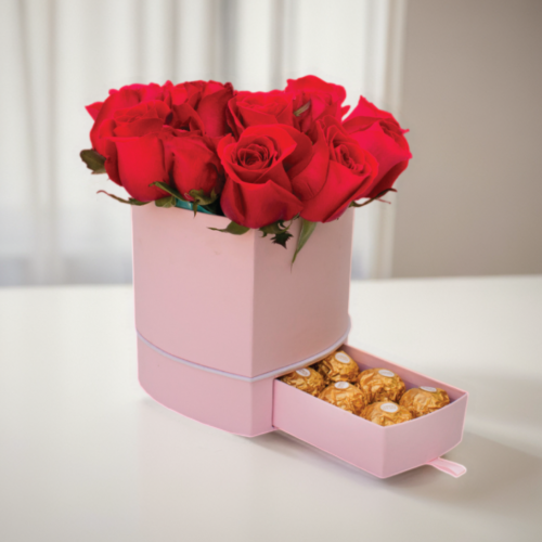 Caja de Rosas y Chocolates